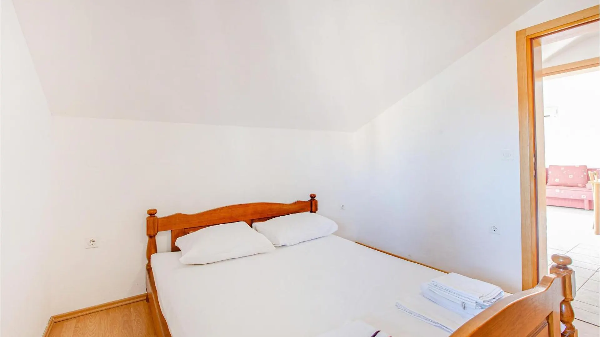 1 Bedroom Nice Apartment In Marsici Sveti Vid-Miholjice